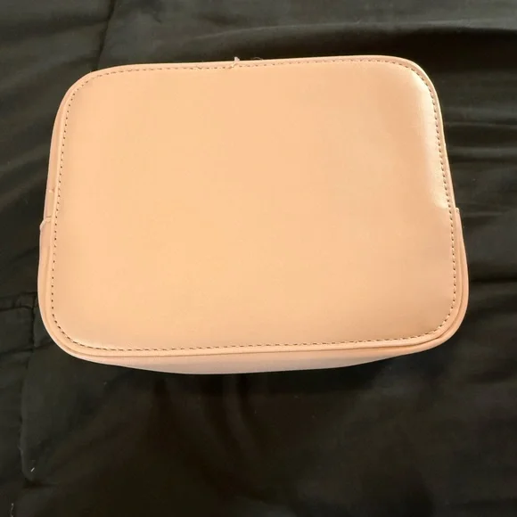 Minnie Crossbody Bag - Picture 7 of 8